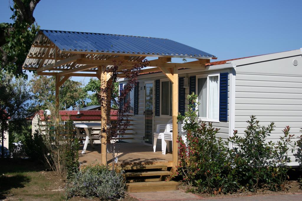 Camping Serenella Bardolino Phòng bức ảnh